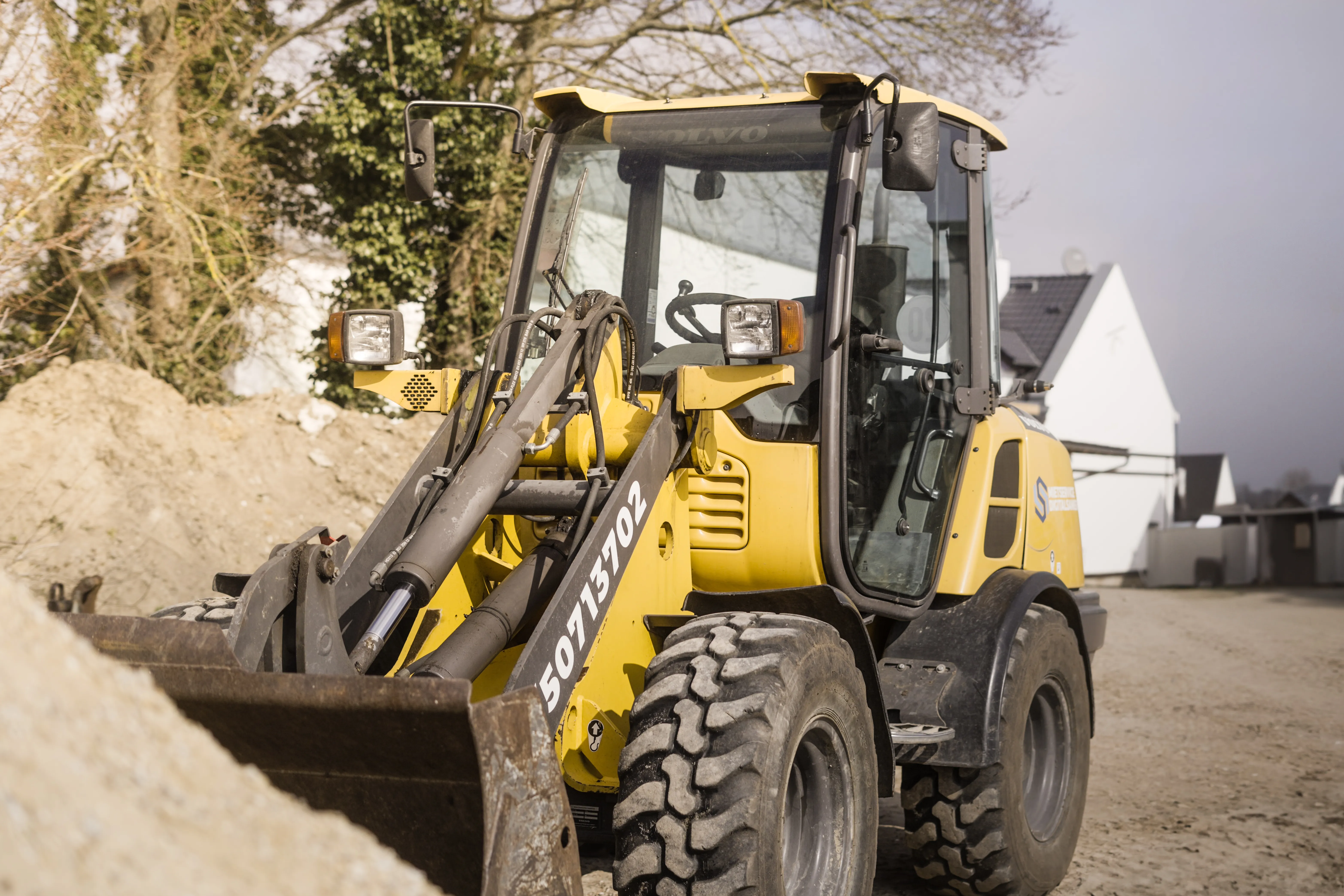 Volvo L20F