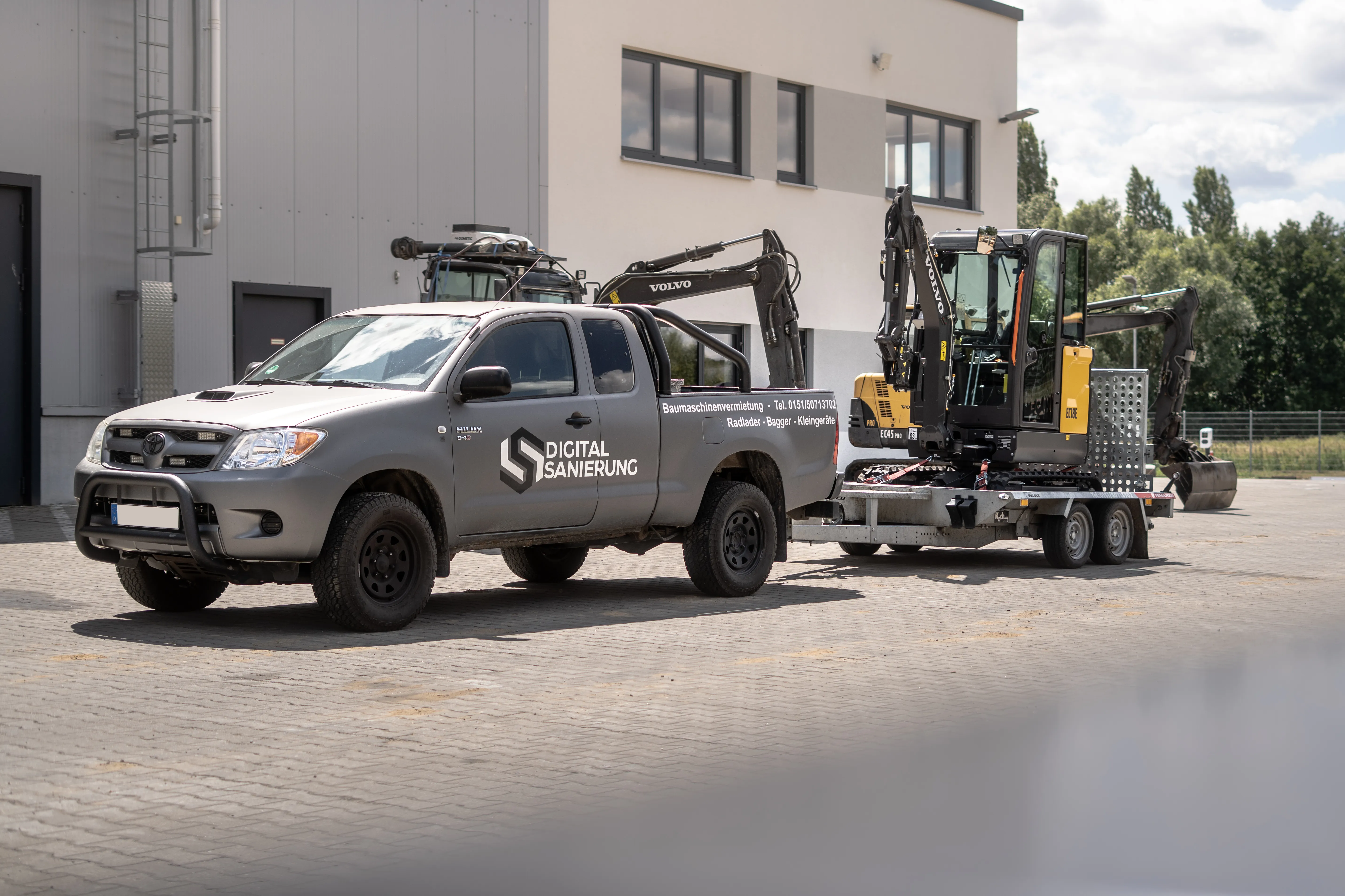 Temared Baumaschinenanhänger Builder 153x260cm 2,7t